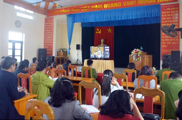 Phường Thanh Sơn (TP Uông Bí) tổ chức học tập, quán triệt Nghị quyết Trung ương 6 (khóa XII) trực tuyến từ Hội nghị của Trung ương