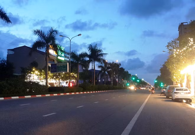 Đoạn đường Lê Nin, nơi xảy ra vụ việc. Ảnh: Quỳnh Chi.