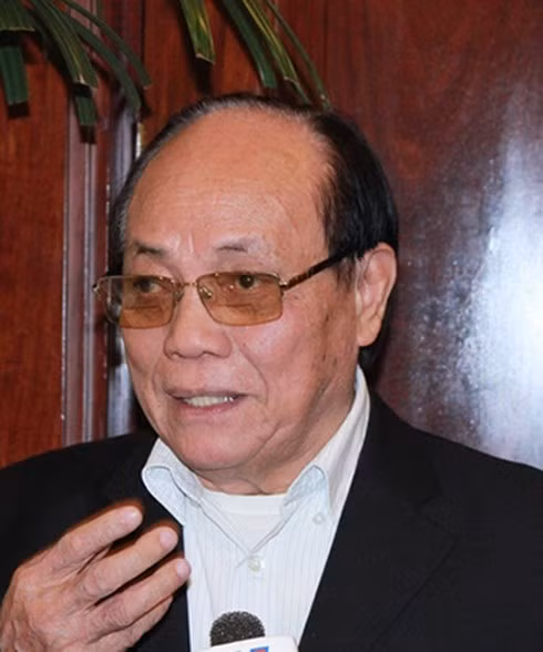 Ông Nguyễn Đình Hạc Thúy