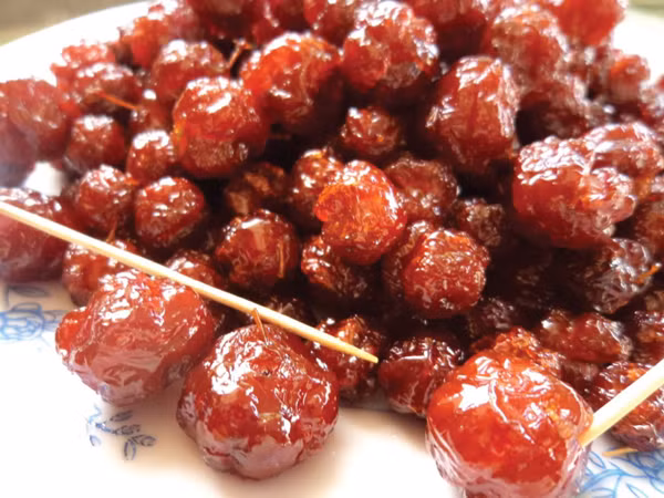 Mứt chùm ruột rất dễ làm
