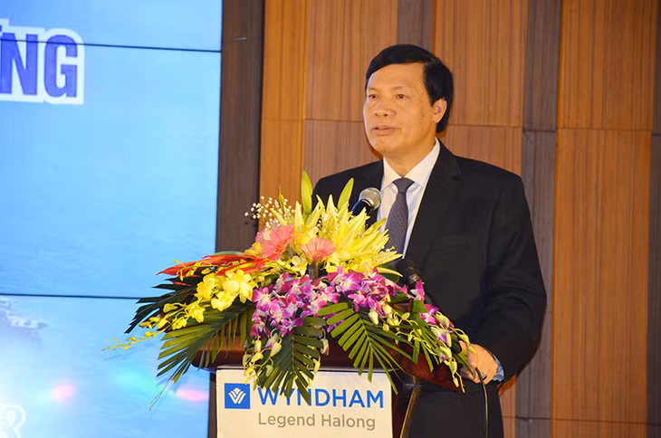 Đồng chí Nguyễn Đức Long, Chủ tịch UBND tỉnh phát biểu tại hội nghị.