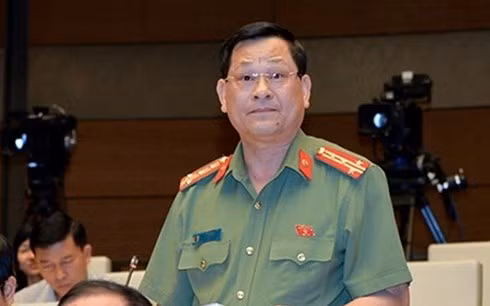 Đại biểu Nguyễn Hữu Cầu - Giám đốc Công an tỉnh Nghệ An. (Ảnh: Quochoi.vn)