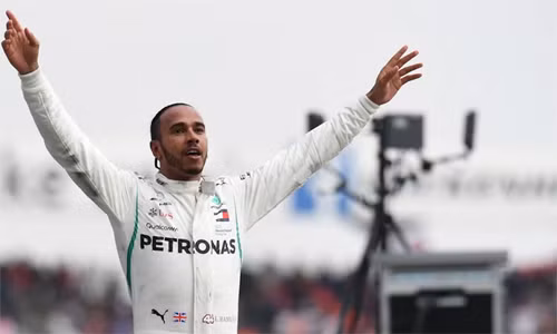 Hamilton năm lần vô địch F1 vào các năm 2008, 2014, 2015, 2017 và 2018.