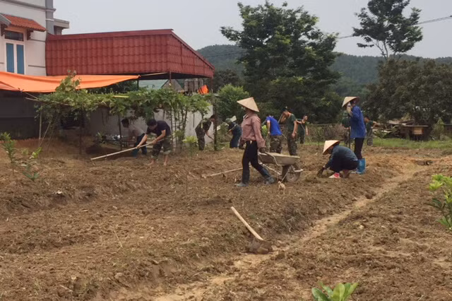 LLVT TP Cẩm Phả hưởng ứng phong trào 