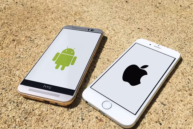 Trên thực tế, smartphone Android bị giới hạn nhiều hơn so với iPhone. Ảnh: Recode.