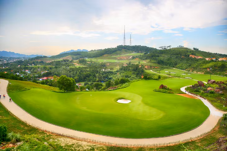 Khu nghỉ dưỡng cao cấp có sân golf của Tập đoàn FLC đầu tư.