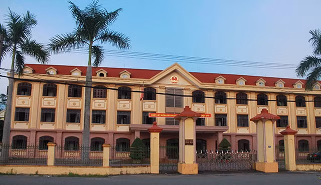 Trụ sở UBND huyện Can Lộc.