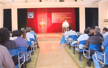 Quang cảnh lễ khai mạc.