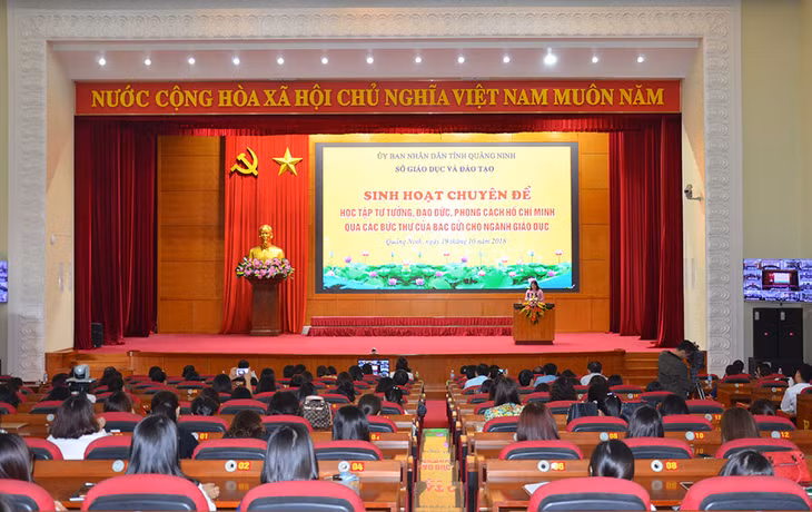 Quang cảnh hội nghị