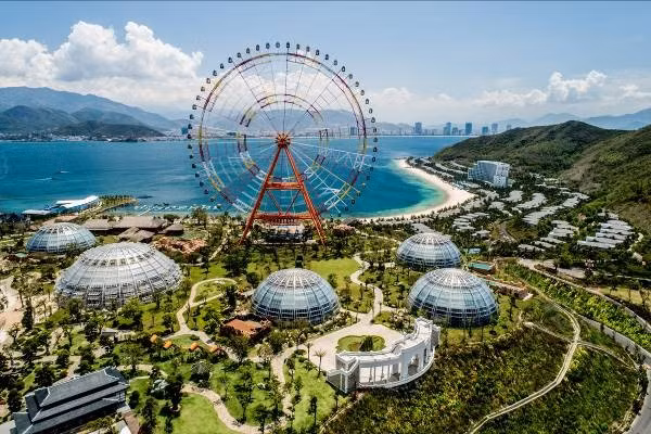 Check-in cả thế giới tại đồi Vạn Hoa