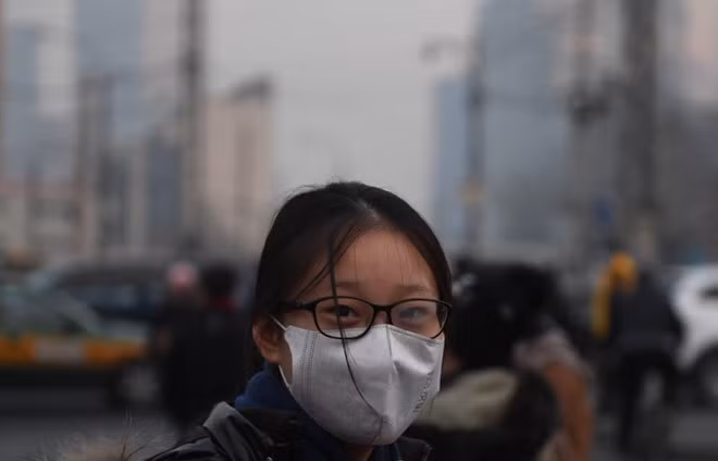 Số người chết vì ô nhiễm không khí hiện đã cao hơn chết vì thuốc lá. Ảnh: AFP.