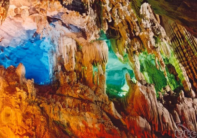Phong Nha - Kẻ Bàng Phong Nha Kẻ Bàng (Quảng Bình) được mệnh danh là 