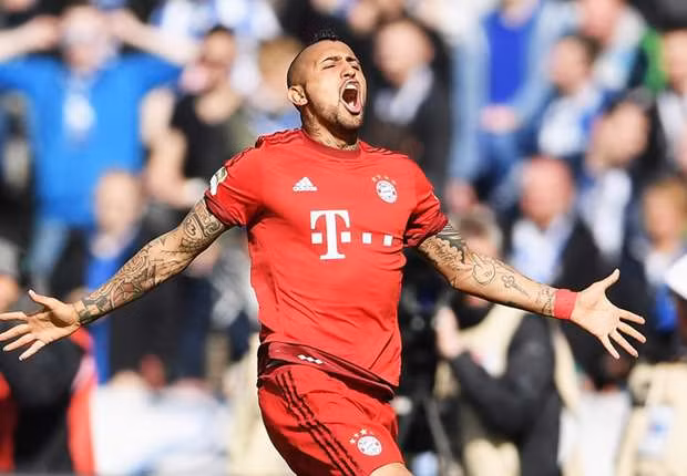 Bayern Munich đành phải lùi ngày đăng quang 1 vòng đấu. Ảnh: Internet.