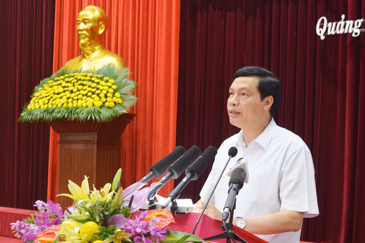 Đồng chí Nguyễn Đức Long, Phó Bí thư Tỉnh ủy, Chủ tịch UBND tỉnh phát biểu chỉ đạo tại hội nghị