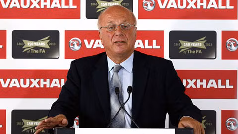 Chủ tịch LĐBĐ Anh (FA) Greg Dyke