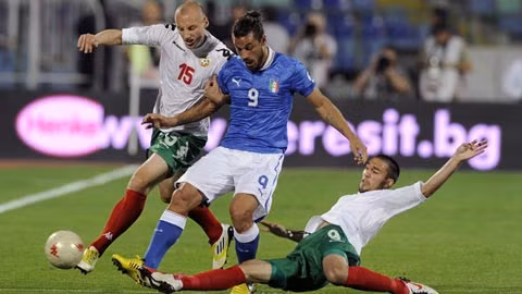 Khó khăn đang chờ đón ĐT Italia