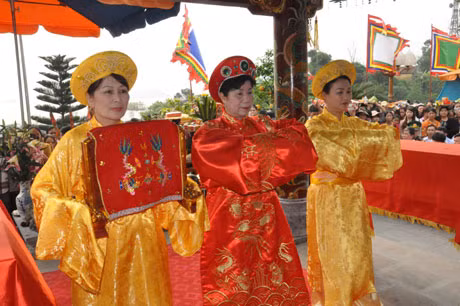 Các màn tế lễ đã thu hút sự quan tâm của nhiều du khách 