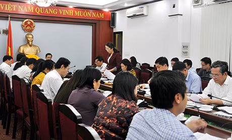 Ngày 19-3-2015, Ban Văn hoá - Xã hội HĐND tỉnh thẩm tra các báo cáo, dự thảo, nghị quyết trình tại kỳ họp thứ 19 HĐND tỉnh khoá XII.