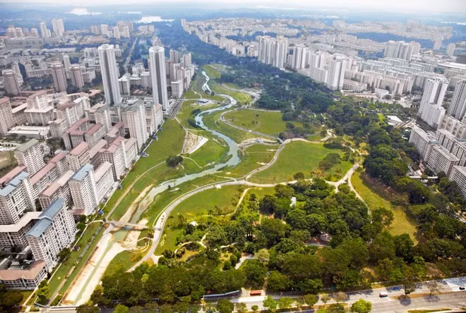  Singapore Trong phạm vi tổng diện tích cả nước 700km2, Singapore hiện có trên 300 công viên lớn nhỏ, nhiều cây xanh xuất hiện trên các tòa nhà cao tầng.