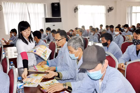 Tuyên truyền phòng, chống bệnh lao tại Bệnh viện Lao và Phổi tỉnh.