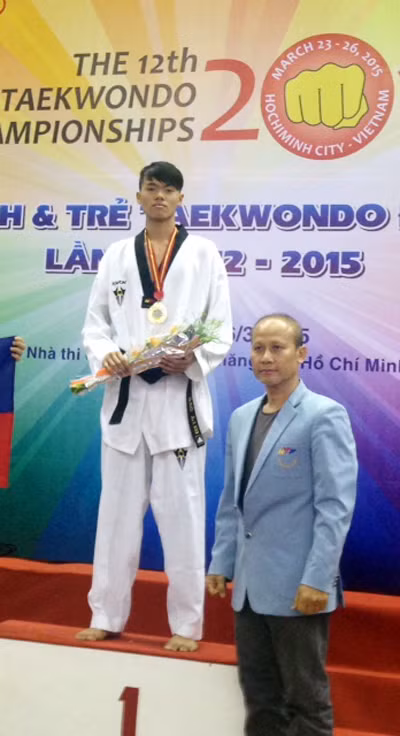 VĐV Nguyễn Việt Nam