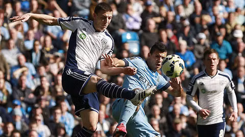 Gặp West Brom, Aguero (phải) dù được trao rất nhiều cơ hội song vẫn không thể ghi bàn