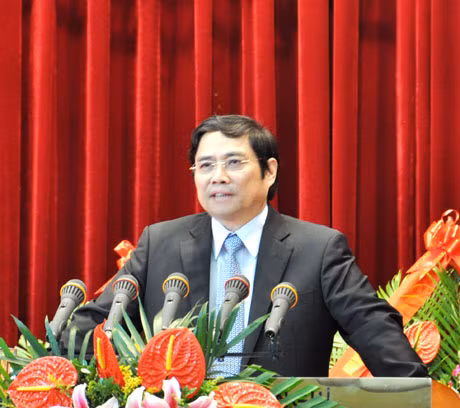 Đồng chí Phạm Minh Chính, Ủy viên Trung ương Đảng, Bí thư Tỉnh ủy phát biểu chỉ đạo hội nghị.