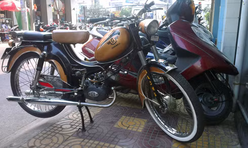Chiếc Sachs Goebel 1961 trên đường phố Sa Đéc, Đồng Tháp.