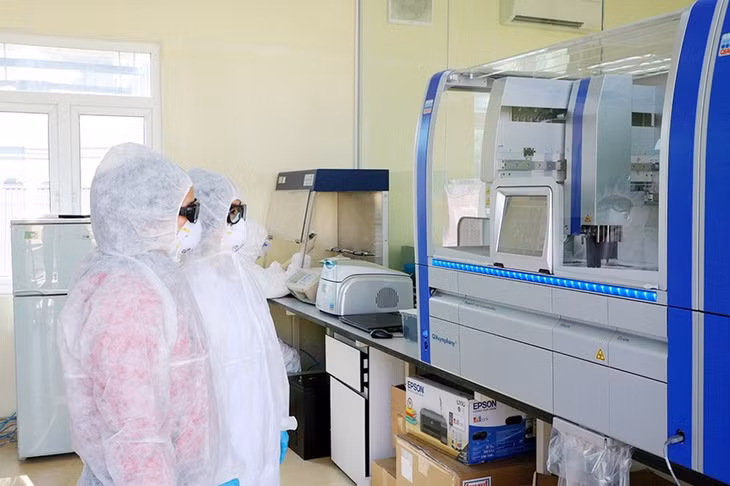 Chỉ 7 ngày chuẩn bị, các cán bộ xét nghiệm của CDC Quảng Ninh đã áp dụng thành công kỹ thuật Realtime RT-PCR để xét nghiệm Covid-19.