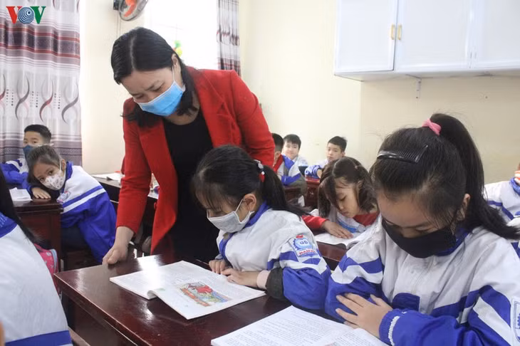 Nhiều tỉnh, thành cho học sinh đi học lại sau khi nghỉ tránh dịch Covid-19