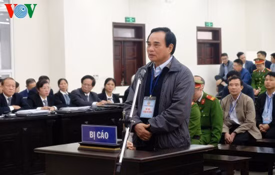 Cựu Chủ tịch Đà Nẵng - Văn Hữu Chiến tại phiên tòa sơ thẩm. (Ảnh: Hùng Anh)