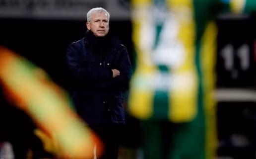 HLV Alan Pardew đã chia tay ADO Den Haag.