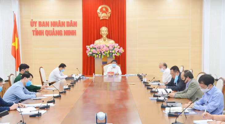 Quang cảnh cuộc họp.