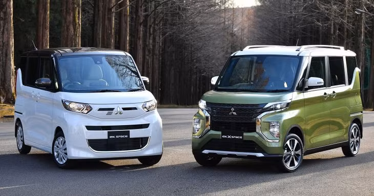 eK Space (trái) và eK X Space có chiều cao vượt trội so với dòng K-car của Nhật. Ảnh: Mitsubishi