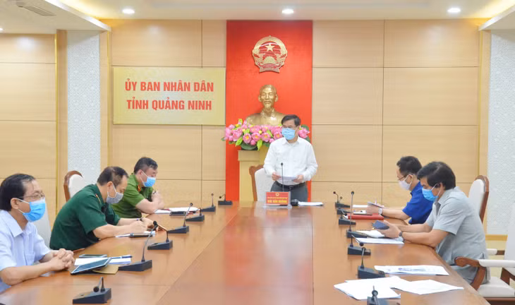 Quang cảnh cuộc họp.
