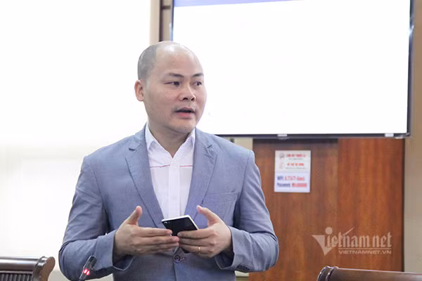 Ông Nguyễn Tử Quảng - CEO Bkav. Đây là đơn vị phát triển chính ứng dụng Bluezone. Nhóm phát triển còn bao gồm một số doanh nghiệp khác như Memozone, VNPT, MobiFone.