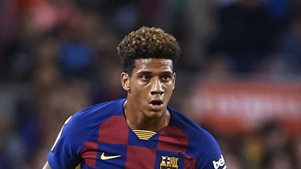  Todibo là mục tiêu của Everton.