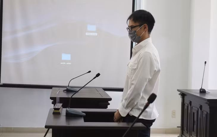  Bị cáo Bùi Anh Huân.