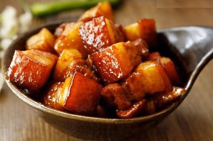 Thịt ba chỉ là nguyên liệu lý tưởng nhất cho món thịt kho tàu.