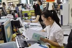 Người đứng đầu cơ quan quản lý công chức quyết định xếp ngạch, bậc lương theo thẩm quyền