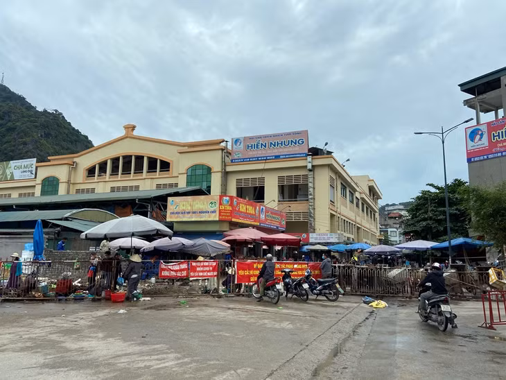 Tại chọ