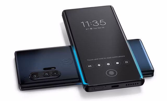 Motorola Edge+ hỗ trợ tính năng sạc ngược không dây để biến thành nguồn sạc và sạc pin cho thiết bị khác