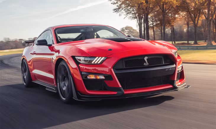 Mustang Shelby GT500 đời 2020 - phiên bản hiệu suất cao với động cơ 5,2 lít V8 siêu nạp công suất 760 mã lực. Ảnh: Ford