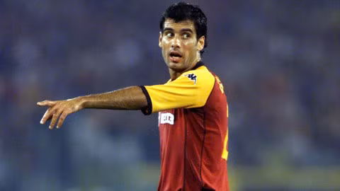 Cách Pep Guardiola chọn đến Italia thi đấu sau khi chia tay Barcelona vốn đã bất ngờ. Những gì ông trải qua trong gần 2 năm ở đất nước hình chiếc ủng càng đáng ngạc nhiên hơn…