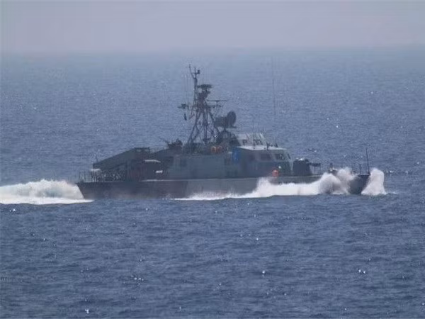 Tàu tuần tra của Hải quân Iran. (Nguồn: breitbart.com)