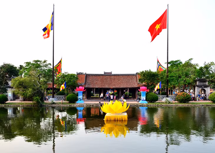 Chùa Keo mang đặc trưng kiến trúc thời Lê...