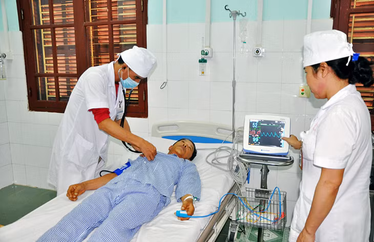 Bội chi BHYT, người bệnh điều trị tại các trung tâm tuyến huyện chịu nhiều thiệt thòi. 