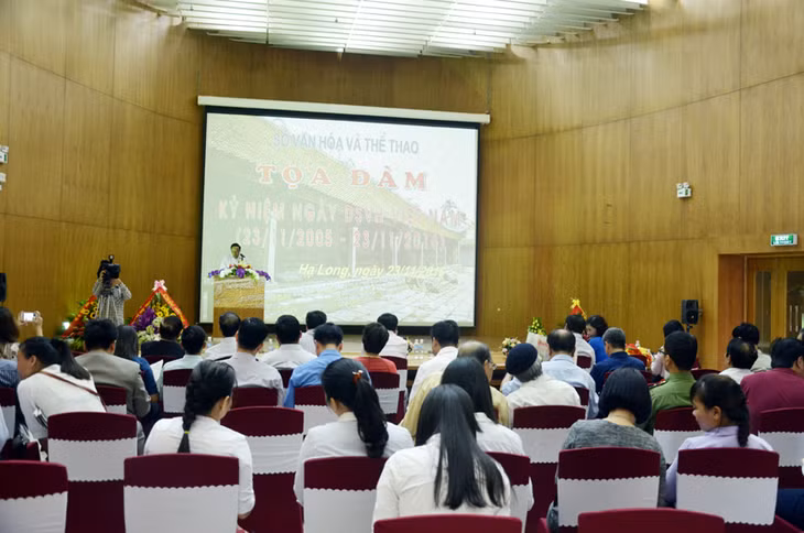 Quang cảnh buổi tọa đàm.