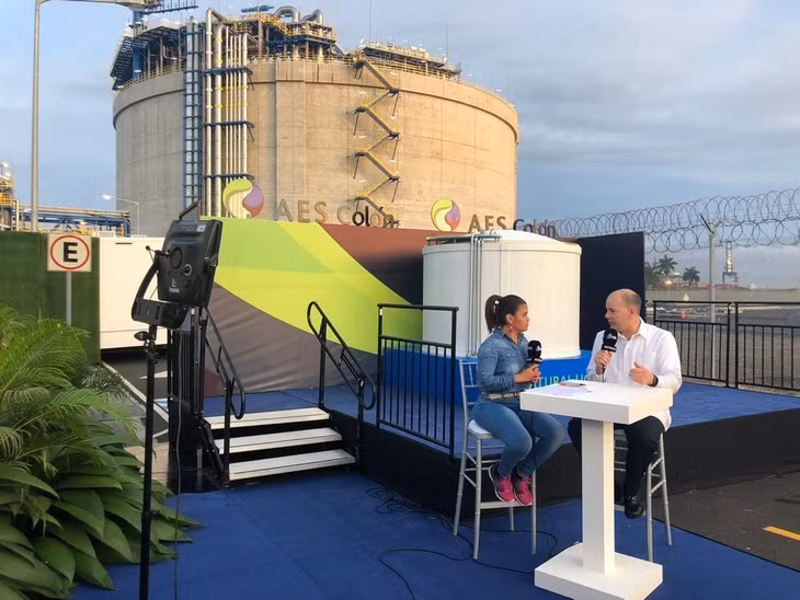 Kho chứa LNG tại nhà máy AES Colón.