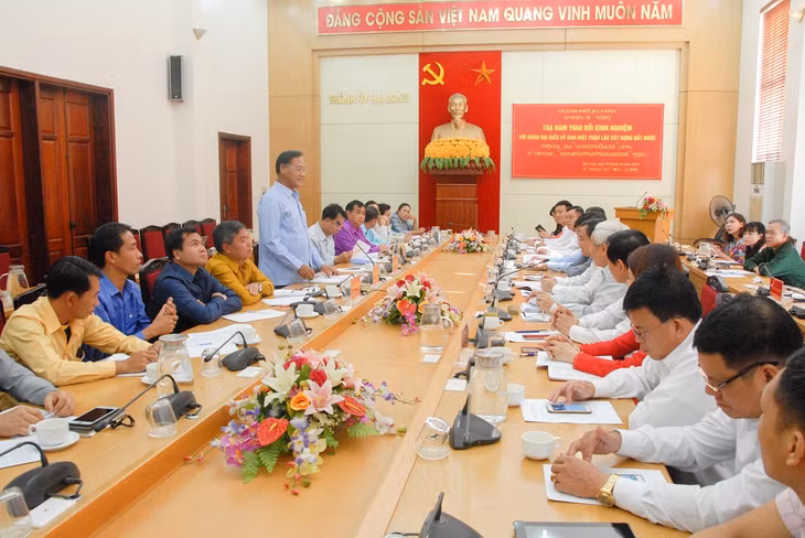 Quang cảnh buổi tọa đàm.